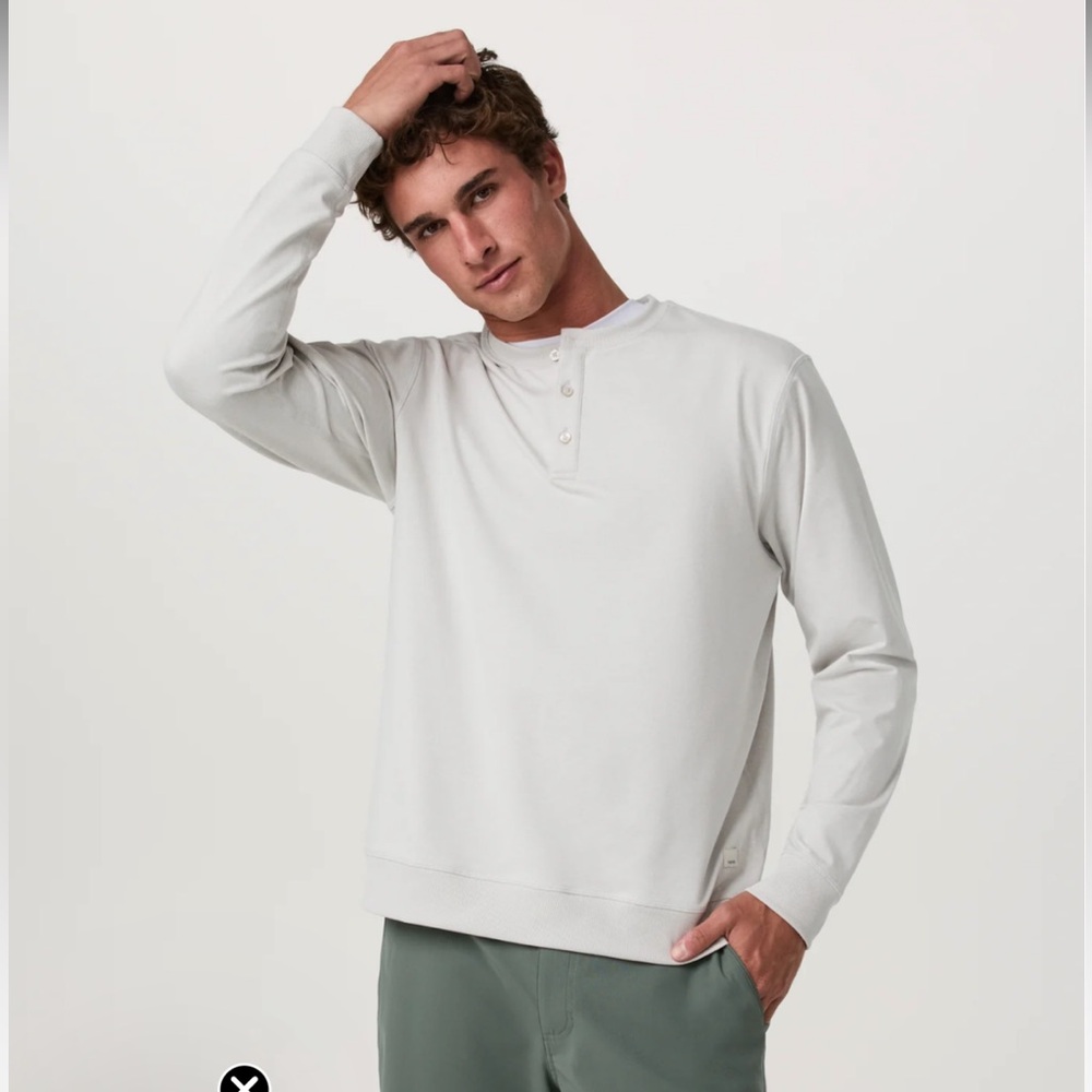 Vuori Long Sleeve Coronado Henley
Xl
Relaxed fit